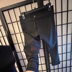 Lululemon Black Capri